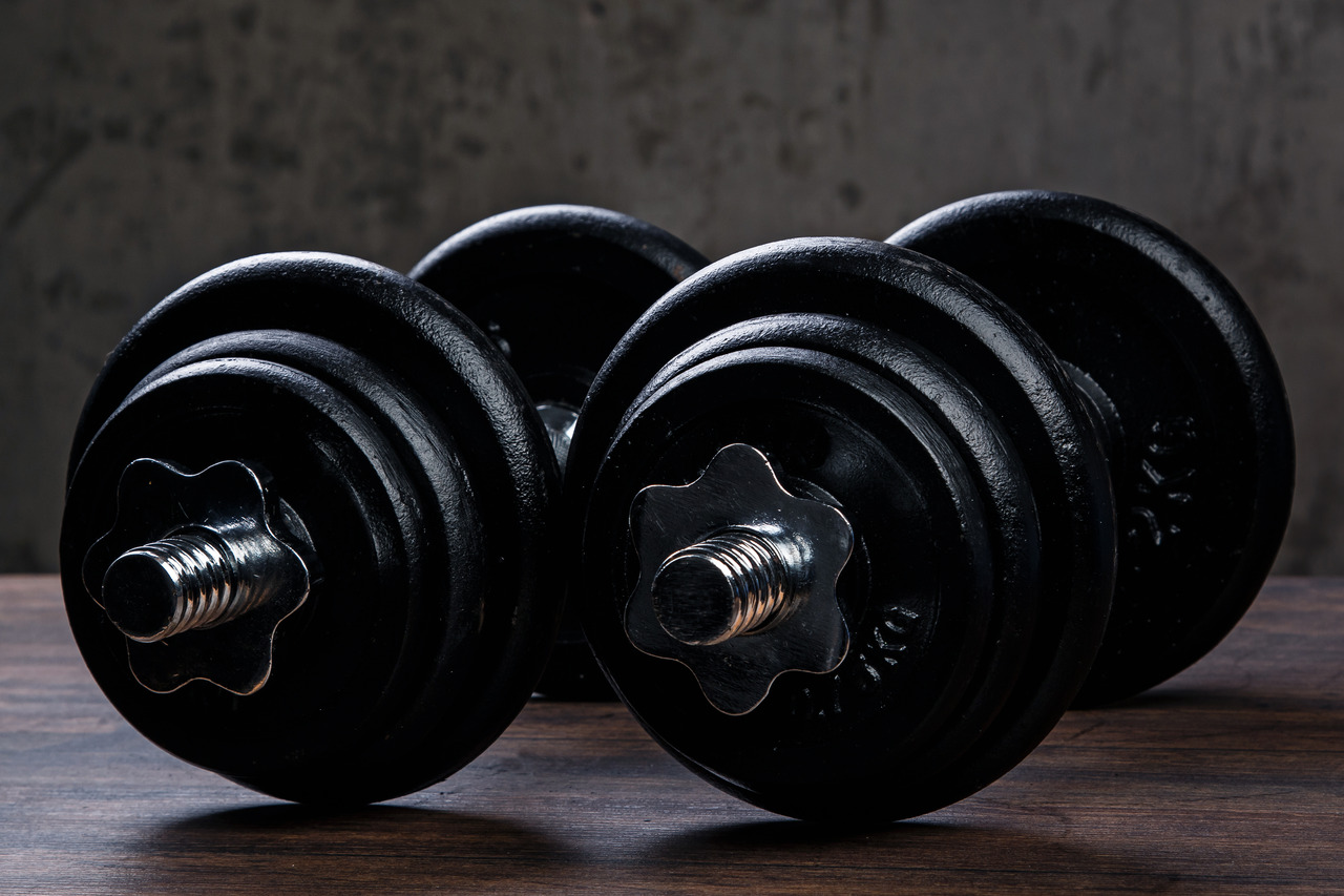heavy-black-dumbbells-2024-10-13-05-47-49-utc_Easy-Resize.com